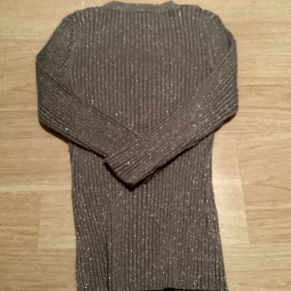 Sweater - Picture 4 of 5